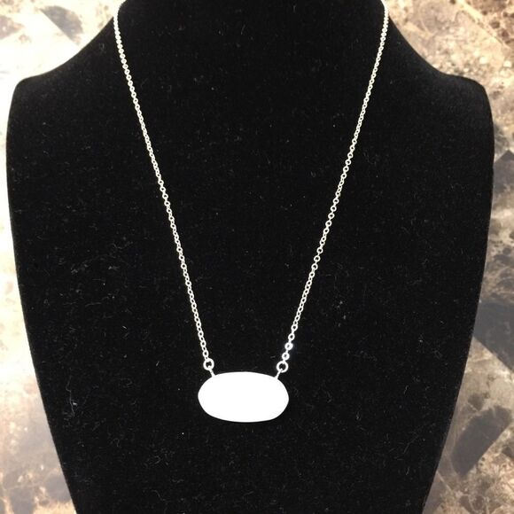 Healing Stone Semi Precious White Quartz - Picture 5 of 6